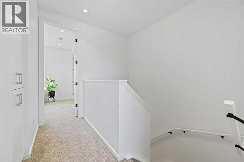 3569 19 Avenue Sw, Calgary, AB - Indoor Photo Showing Other Room