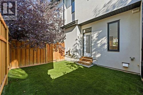 3569 19 Avenue Sw, Calgary, AB - Outdoor