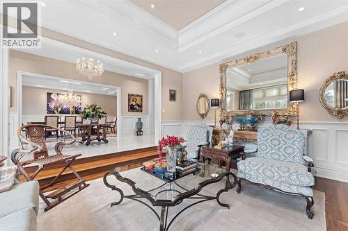 1020 Bel-Aire Drive, Calgary, AB - Indoor Photo Showing Living Room