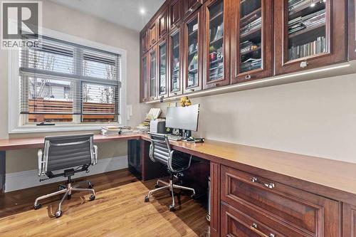 1020 Bel-Aire Drive, Calgary, AB - Indoor Photo Showing Office