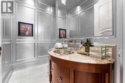 1020 Bel-Aire Drive, Calgary, AB - Indoor Photo Showing Other Room