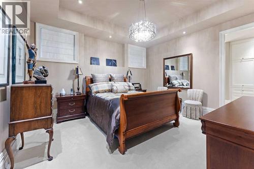 1020 Bel-Aire Drive, Calgary, AB - Indoor Photo Showing Bedroom