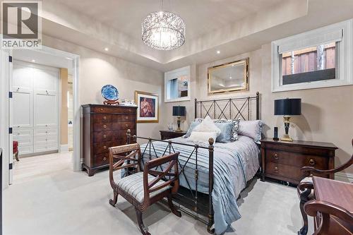 1020 Bel-Aire Drive, Calgary, AB - Indoor Photo Showing Bedroom