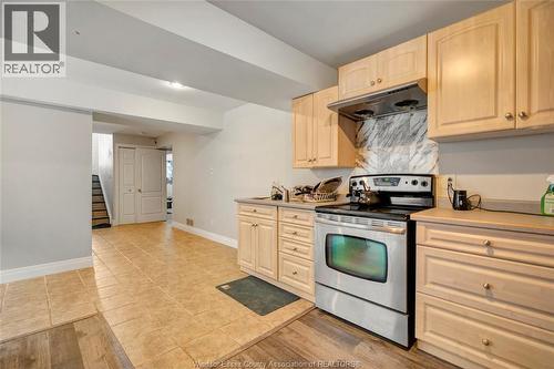 787 Helena Court, Belle River, ON - Indoor Photo Showing Kitchen