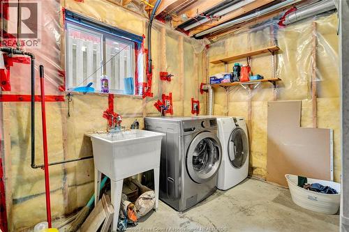 787 Helena Court, Belle River, ON - Indoor Photo Showing Laundry Room