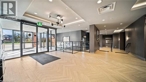 95 Dundas Street Unit# 004, Oakville, ON - Indoor Photo Showing Other Room