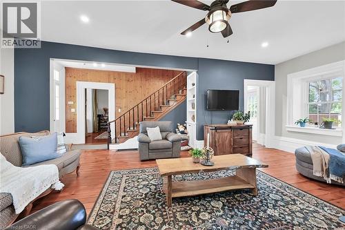 463 Concession 14 Road, Hagersville, ON - Indoor Photo Showing Living Room