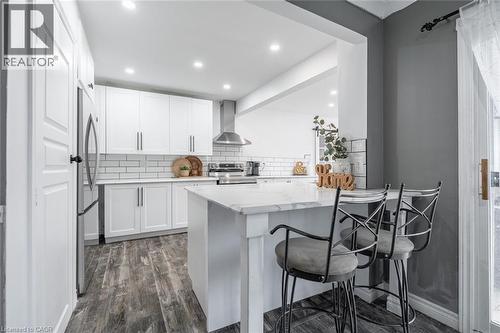 111 King Street E, Hagersville, ON - Indoor Photo Showing Kitchen With Upgraded Kitchen
