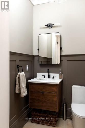 36 Sir Williams Lane, Toronto, ON - Indoor Photo Showing Bathroom