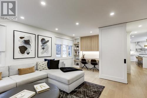 8 Birchcroft Road, Toronto, ON - Indoor Photo Showing Living Room