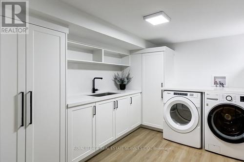 8 Birchcroft Road, Toronto, ON - Indoor Photo Showing Laundry Room