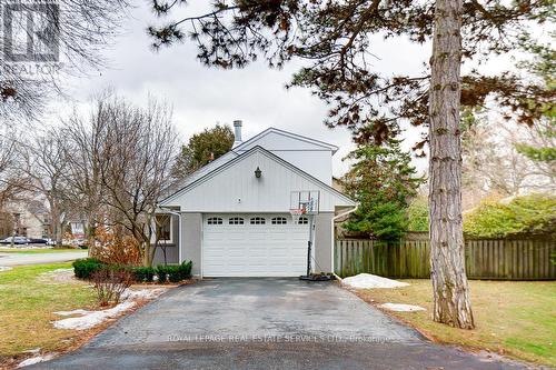 8 Birchcroft Road, Toronto, ON - Outdoor