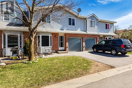 96 - 90 Lawrence Avenue, Orangeville, ON - Outdoor