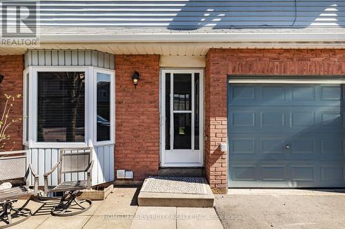 96 - 90 Lawrence Avenue, Orangeville, ON - Outdoor With Exterior
