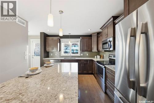 2129 Coy Avenue, Saskatoon, SK - Indoor Photo Showing Kitchen With Upgraded Kitchen
