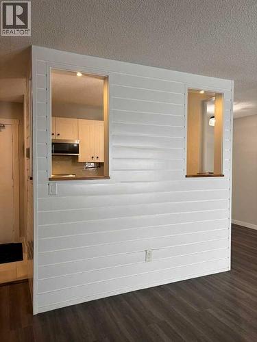 305, 9260 108 Avenue, Grande Prairie, AB - Indoor Photo Showing Other Room