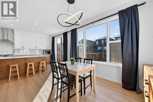 19 Rowley Park Nw, Calgary, AB - Indoor Photo Showing Dining Room