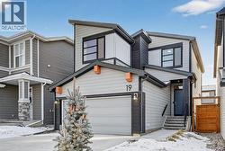 19 Rowley Park NW  Calgary, AB T3L 0G6