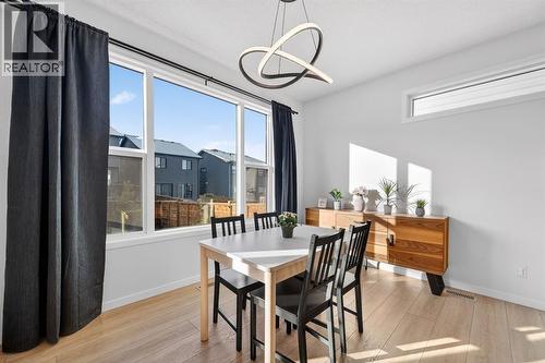19 Rowley Park Nw, Calgary, AB - Indoor Photo Showing Dining Room