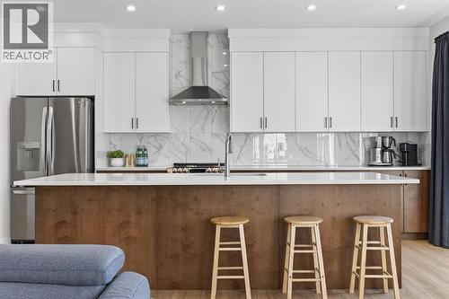 19 Rowley Park Nw, Calgary, AB - Indoor Photo Showing Kitchen With Upgraded Kitchen
