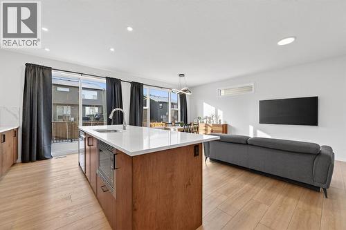 19 Rowley Park Nw, Calgary, AB - Indoor