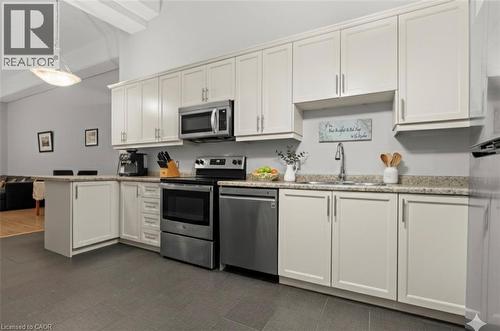 80 King William Street Unit# 212, Hamilton, ON - Indoor Photo Showing Kitchen