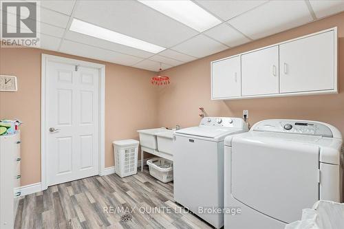 10 Grosvenor Drive, Belleville (Belleville Ward), ON - Indoor Photo Showing Laundry Room