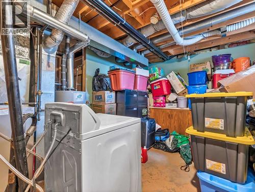 12002 Range Road 65, Rural Cypress County, AB - Indoor Photo Showing Laundry Room