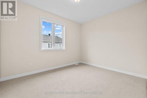 807 Mercier Crescent, Ottawa, ON - Indoor Photo Showing Other Room