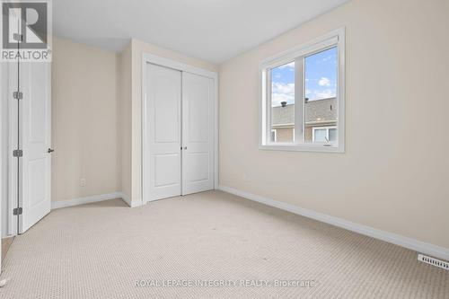 807 Mercier Crescent, Ottawa, ON - Indoor Photo Showing Other Room