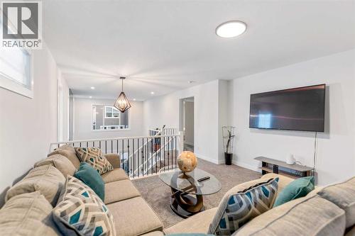 208 Dawson Circle, Chestermere, AB - Indoor Photo Showing Living Room