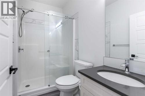 208 Dawson Circle, Chestermere, AB - Indoor Photo Showing Bathroom