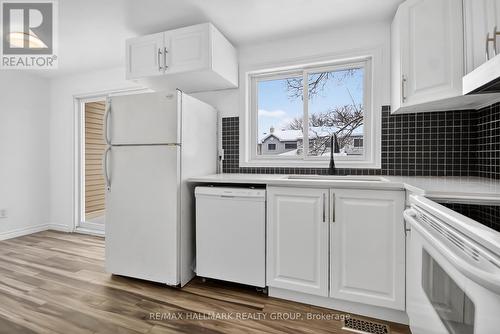 7 - 86 Esterlawn Private, Ottawa, ON - Indoor Photo Showing Kitchen