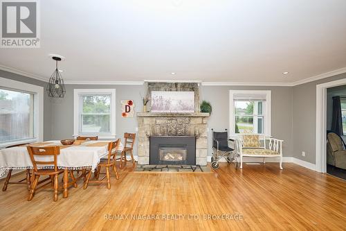 1444 Lakehurst Avenue, Fort Erie (Crescent Park), ON - Indoor With Fireplace
