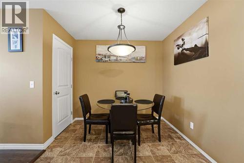 1216, 31 Jamieson Avenue, Red Deer, AB - Indoor Photo Showing Dining Room