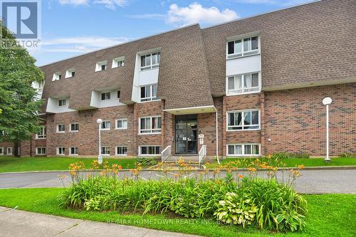 310 - 815 Kyle Court, Brockville, ON - Outdoor