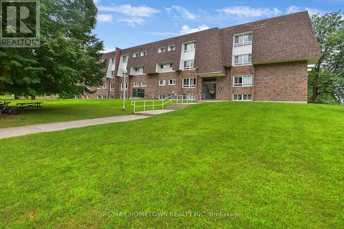 310 - 815 Kyle Court, Brockville, ON - Outdoor