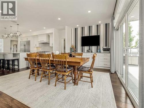 245 Prairie Rose Place S, Lethbridge, AB - Indoor Photo Showing Dining Room
