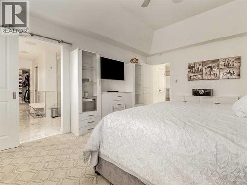 245 Prairie Rose Place S, Lethbridge, AB - Indoor Photo Showing Bedroom