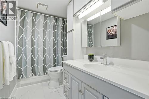 31 Galileo Boulevard, Brantford, ON - Indoor Photo Showing Bathroom