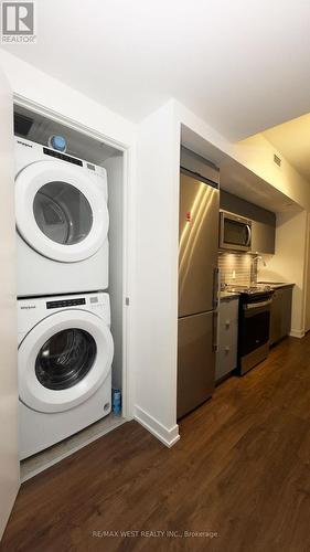 630 - 500 Wilson Avenue, Toronto, ON - Indoor Photo Showing Laundry Room