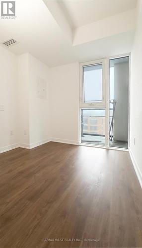 630 - 500 Wilson Avenue, Toronto, ON - Indoor Photo Showing Other Room