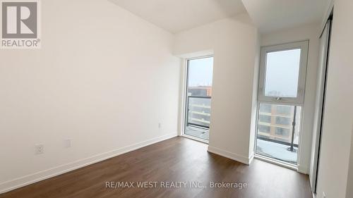 630 - 500 Wilson Avenue, Toronto, ON - Indoor Photo Showing Other Room