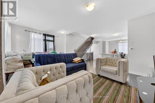 301 - 1865 Pickering Parkway, Pickering, ON - Indoor Photo Showing Living Room