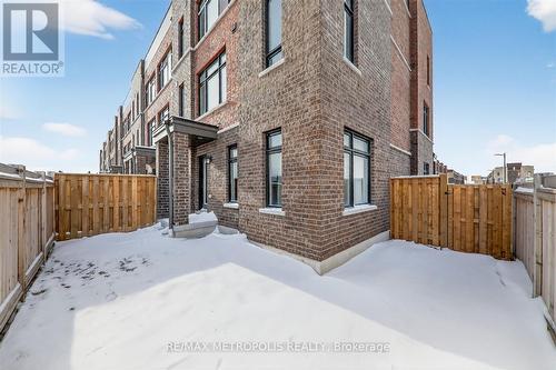 301 - 1865 Pickering Parkway, Pickering, ON - Outdoor