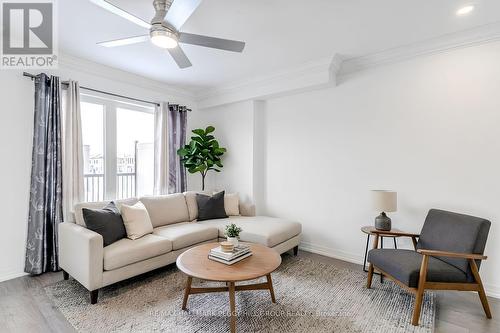 99 Fairlane Avenue, Barrie, ON - Indoor Photo Showing Living Room