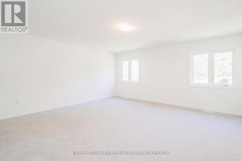 89 Berkely Street, Wasaga Beach, ON - Indoor Photo Showing Other Room