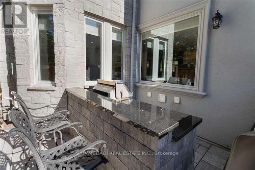 2064 Almira Court, Mississauga, ON - Outdoor