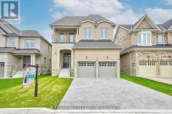 6 MORLEY CRESCENT  Whitby, ON L1R 0P1