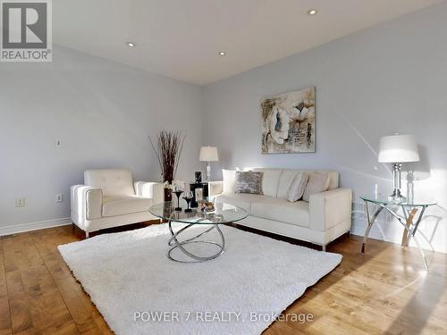 3 Demoray Court, Markham, ON - Indoor Photo Showing Living Room